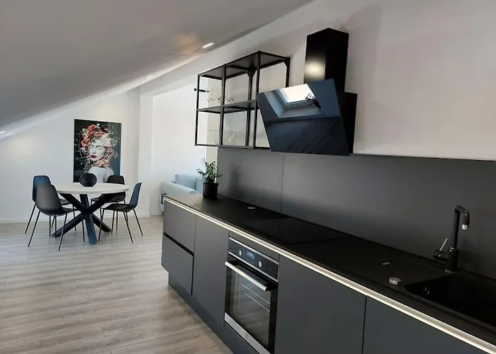 Penthouse Petra With Hot Tub Апартаменты Кали