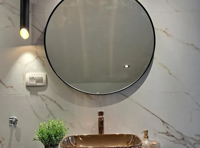 Penthouse Petra With Hot Tub * Kali