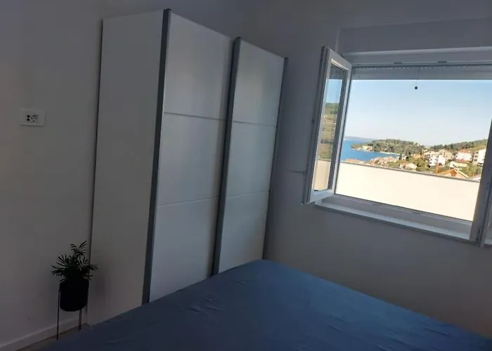 Penthouse Petra With Hot Tub Apartmán Kali