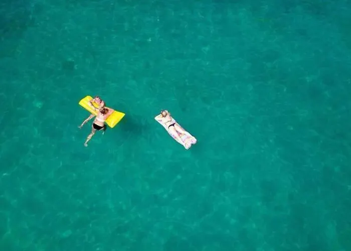 Penthouse Petra With Hot Tub * Kali