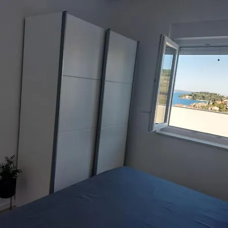 Penthouse Petra With Hot Tub Appartement Kali