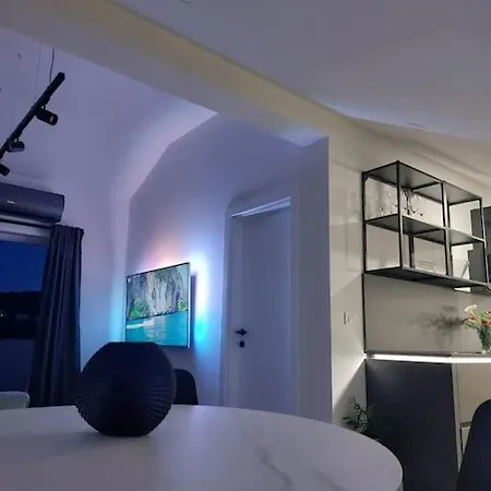 Lejlighed Penthouse Petra With Hot Tub Kali