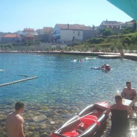 Penthouse Petra With Hot Tub Appartement