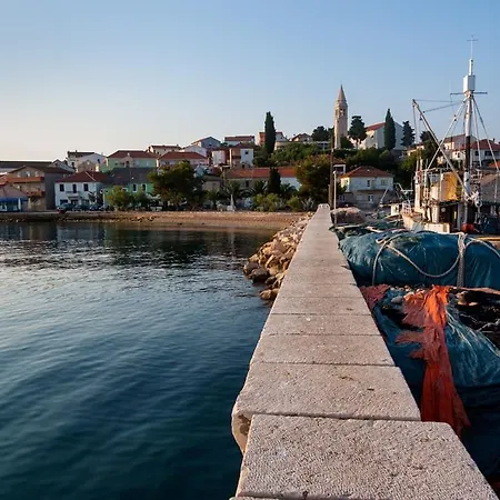 Penthouse Petra With Hot Tub Appartement *