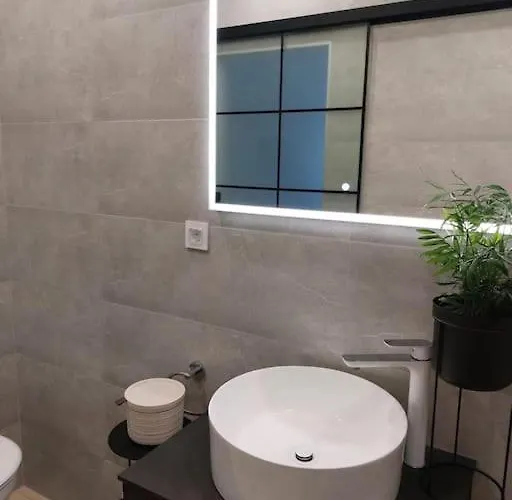 דירה Penthouse Petra With Hot Tub *