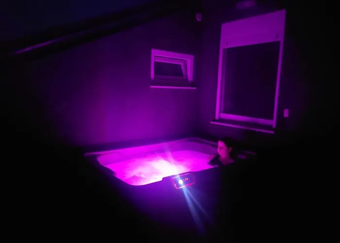 דירה Penthouse Petra With Hot Tub *